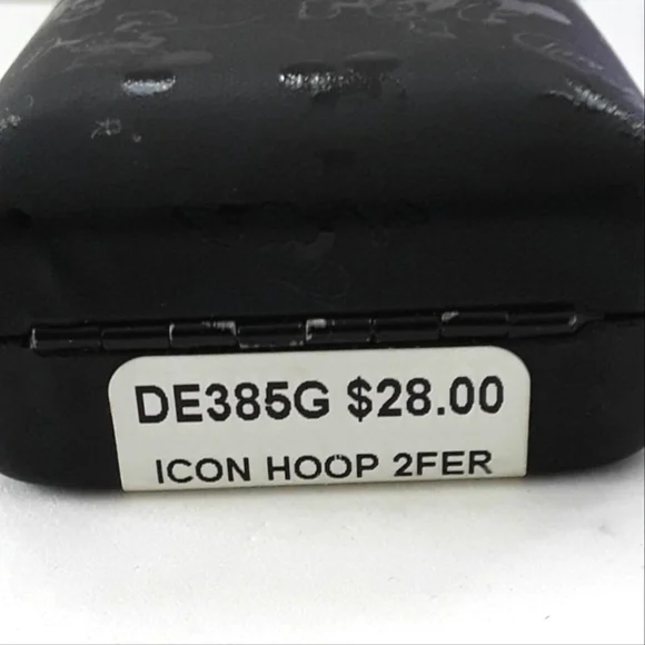 Walt Disney World Set of Micky Mouse Stud Earrings NWT - Picture 4 of 5